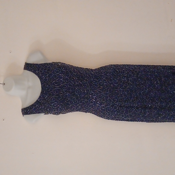 Cache Gown - Picture 13 of 16